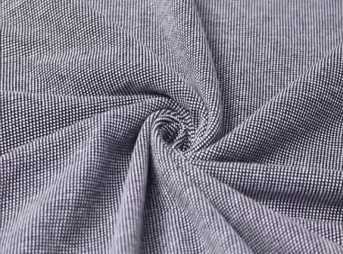 Vyvážená kombinace přirozeného pohodlí, struktury a prodyšnosti